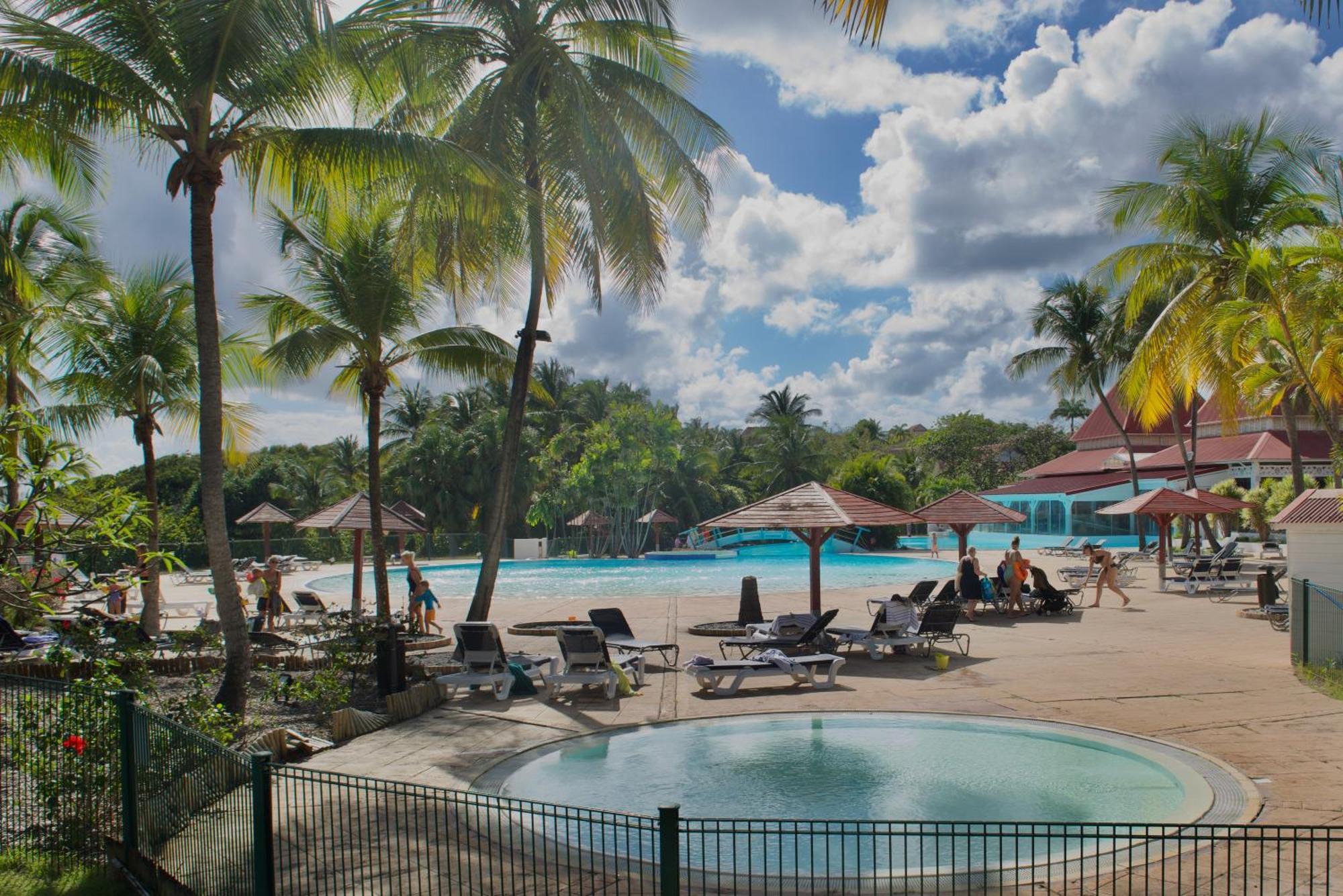 Studio Olia A P&V - Plages, Piscines Et Vue Mer! Sainte-Anne  Exterior photo