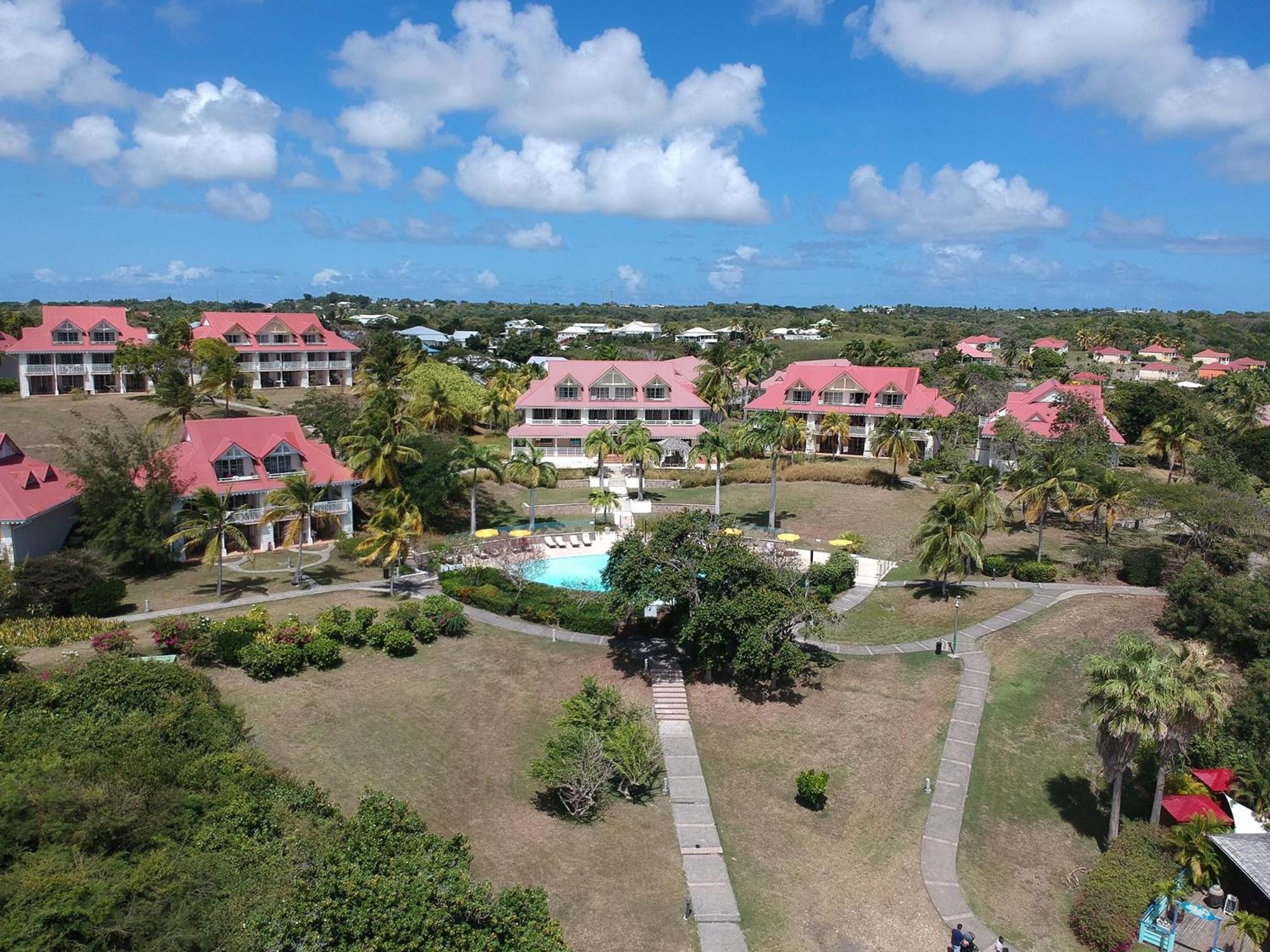 Studio Olia A P&V - Plages, Piscines Et Vue Mer! Sainte-Anne  Exterior photo